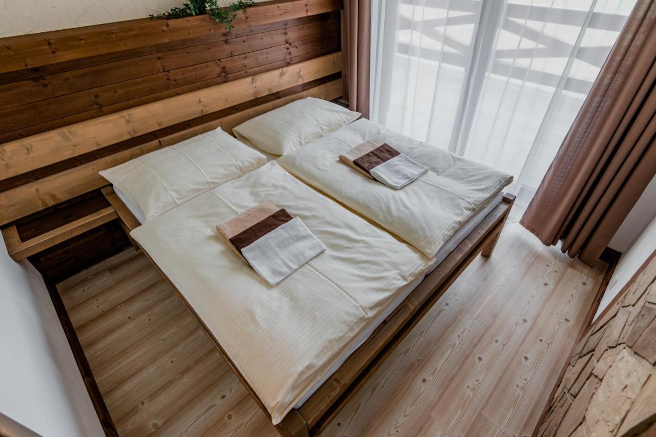 Nestville Apartments Hniezdne Zewnętrze zdjęcie