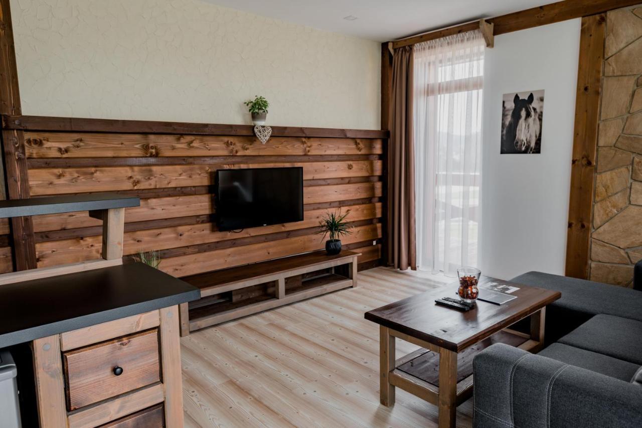 Nestville Apartments Hniezdne Zewnętrze zdjęcie
