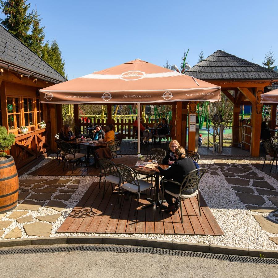 Nestville Apartments Hniezdne Zewnętrze zdjęcie