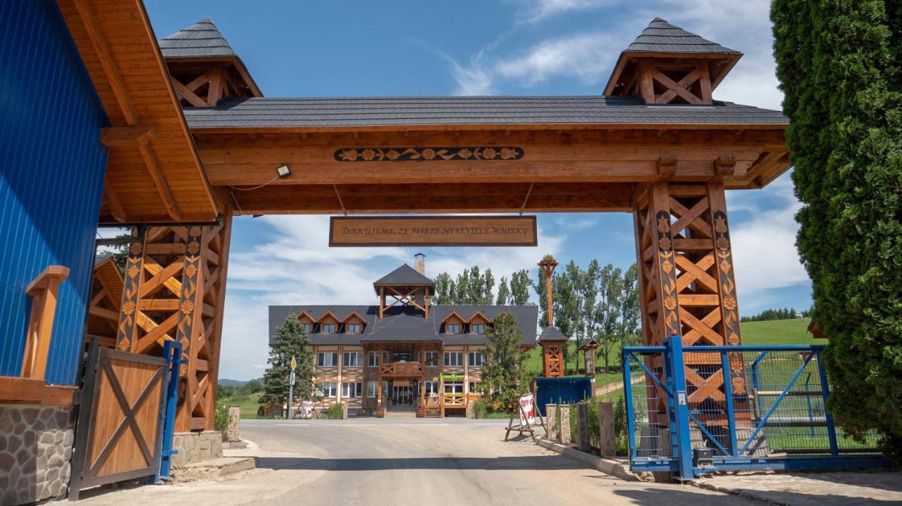 Nestville Apartments Hniezdne Zewnętrze zdjęcie