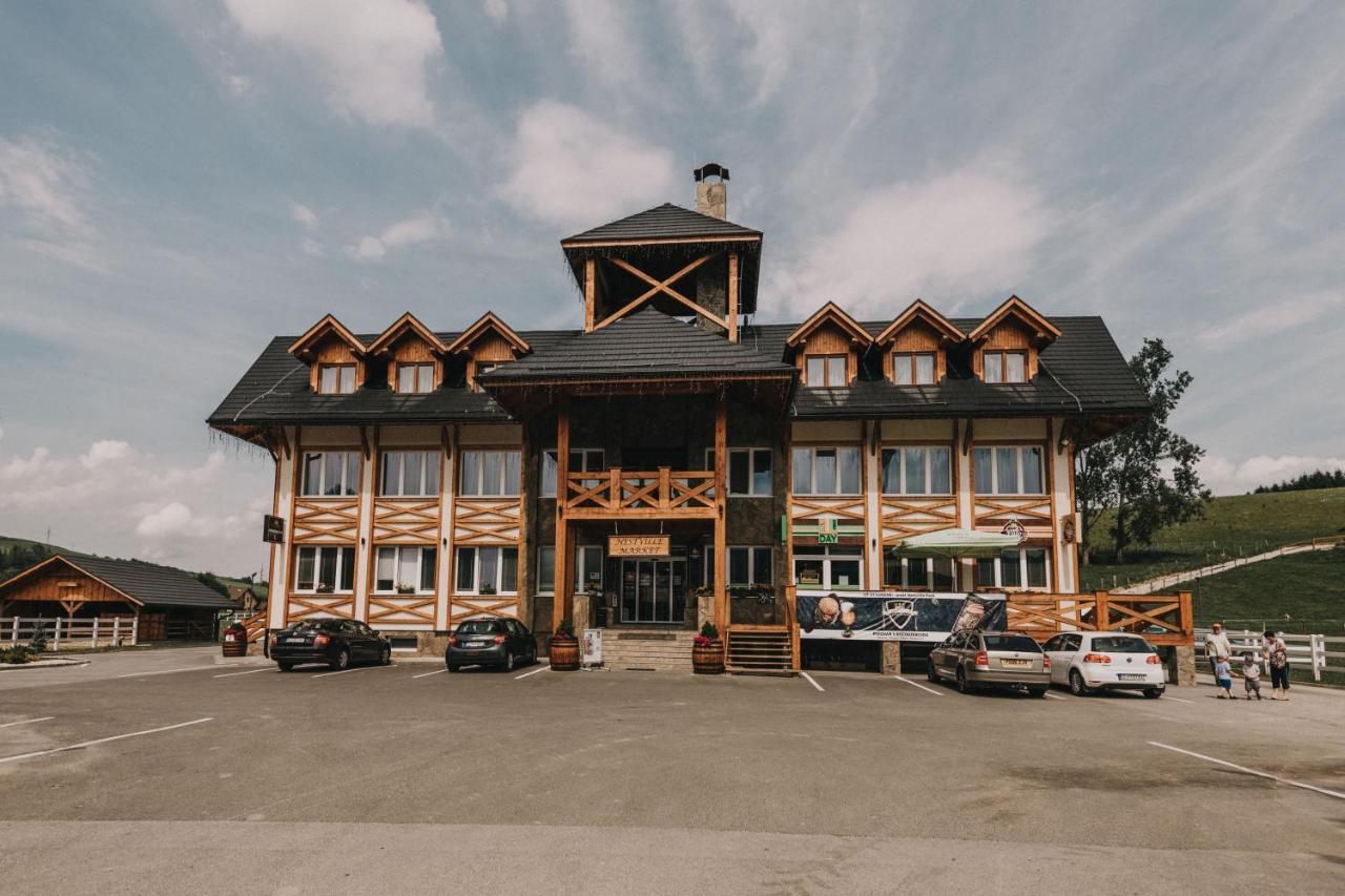 Nestville Apartments Hniezdne Zewnętrze zdjęcie