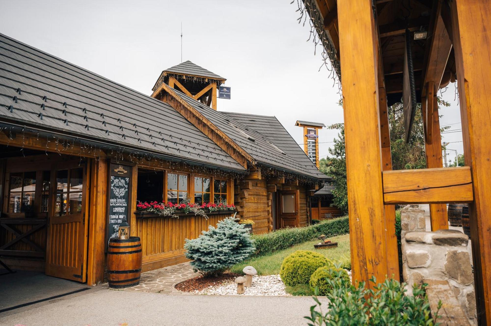 Nestville Apartments Hniezdne Zewnętrze zdjęcie