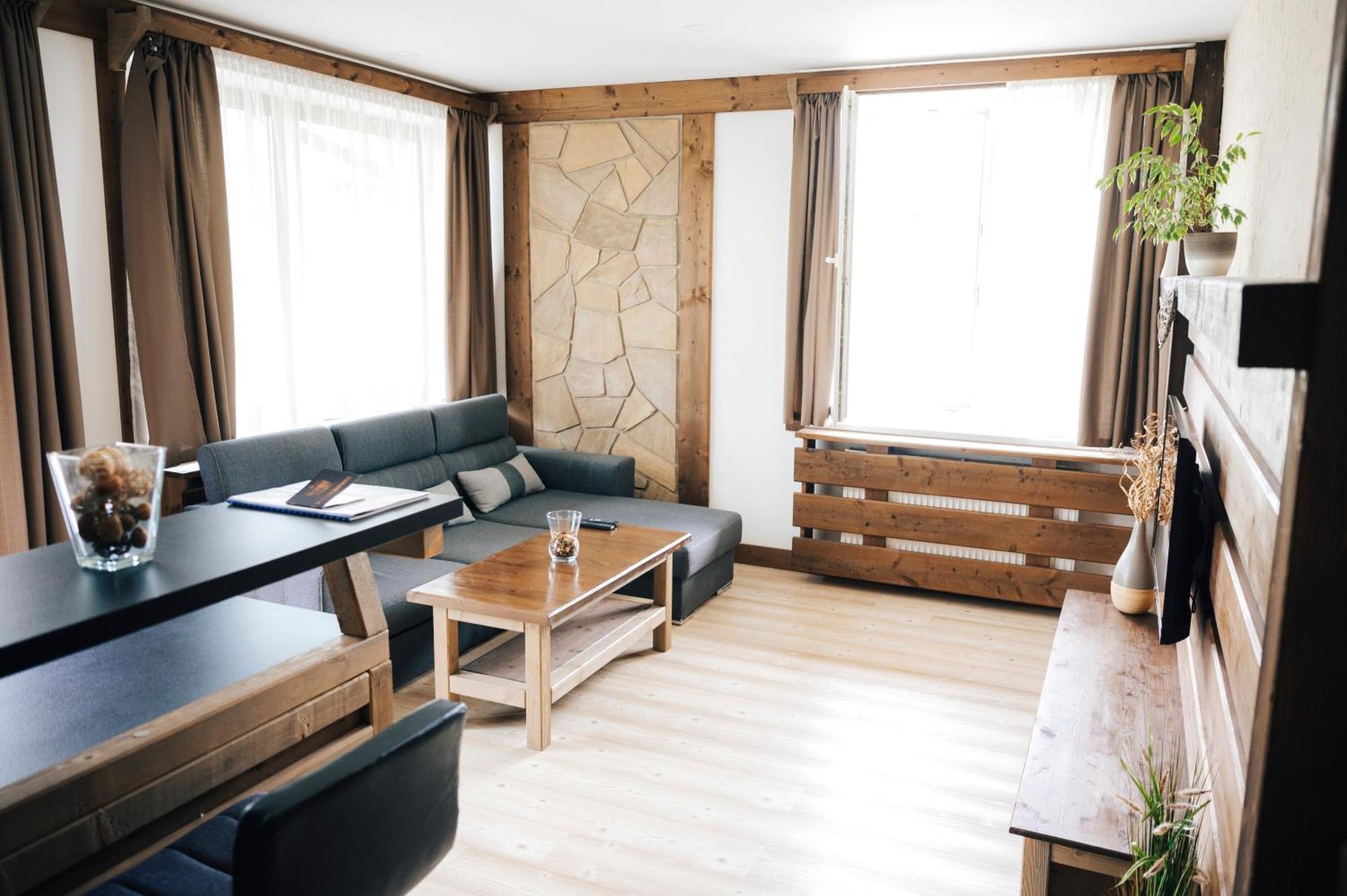 Nestville Apartments Hniezdne Zewnętrze zdjęcie