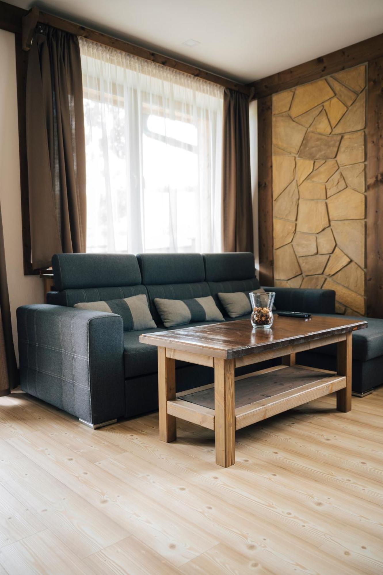 Nestville Apartments Hniezdne Zewnętrze zdjęcie